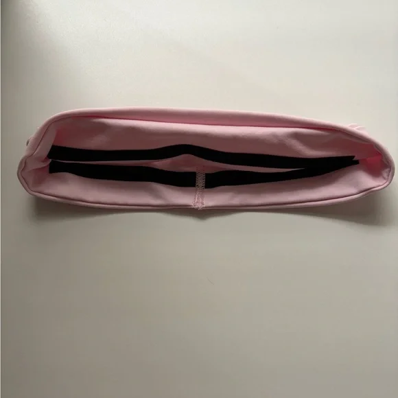 RARE Lululemon Women’s Luxtreme Training Headband Strawberry Milkshake - Picture 6 of 7